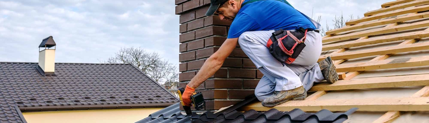 a professional master covers the roof