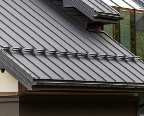 Snow retainer on the folded roof. A new type of metal roofing